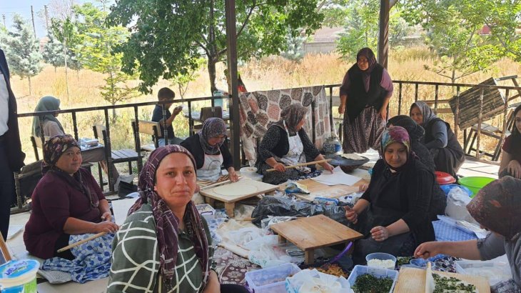 Atatürk İlkokulu Kermes Etkinliği Düzenledi