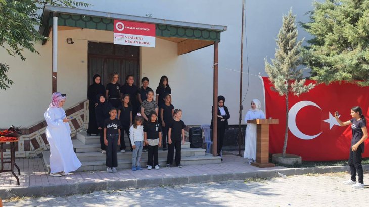 Kız Kur’an Kursu Yılsonu Etkinliği Düzenlendi